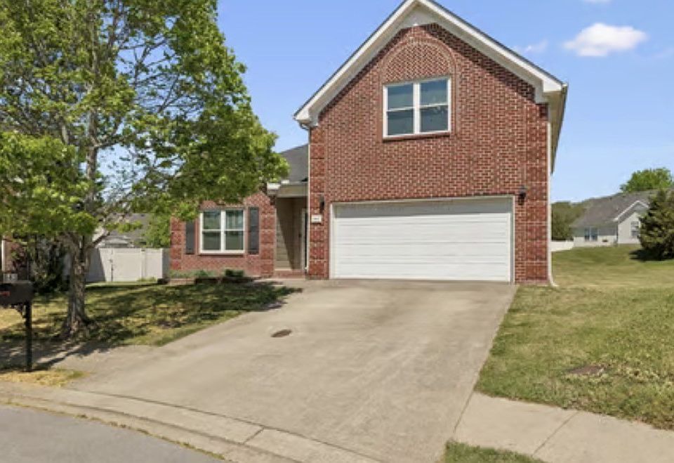 1st image of 845 Kaylee Cir