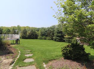 19 Regency Dr, North Haven, CT 06473