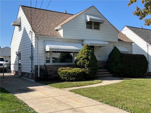 5392 E 132nd St, Garfield Heights, OH 44125