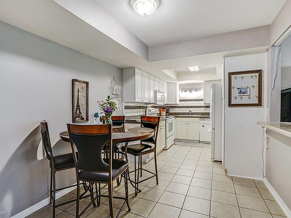 4th image of 42244 Toddmark Ln