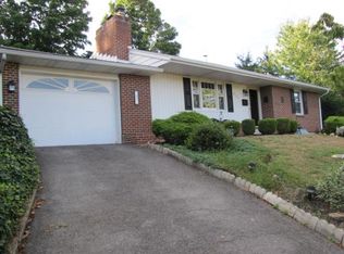 821 Mount Royal Ave, Cumberland, MD 21502