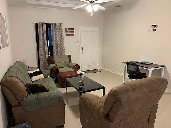 3rd image of 2801 Ashley Dr
