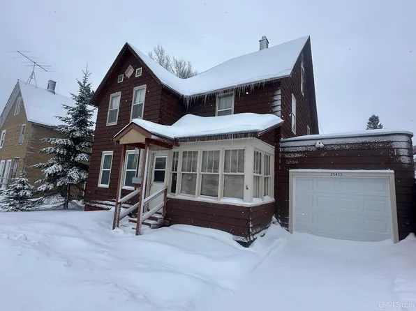 25433 Elm St, Calumet, MI 49913