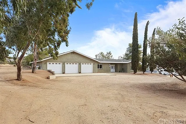 34716 Violan St — Photo 2