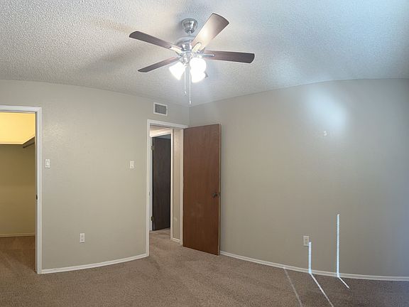 2nd image of 311 Innsdale Ter APT C