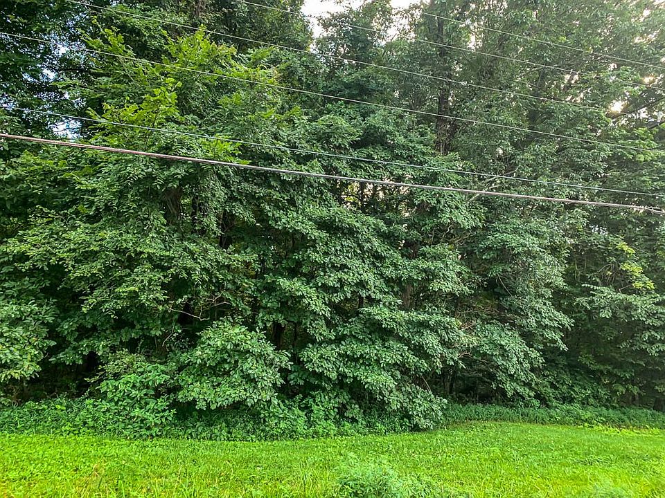 2nd image of 10800 Darmstadt Rd