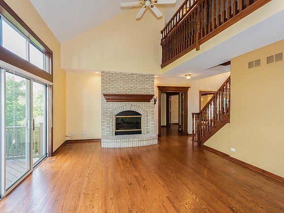 5th image of 150 Derby Glen Dr