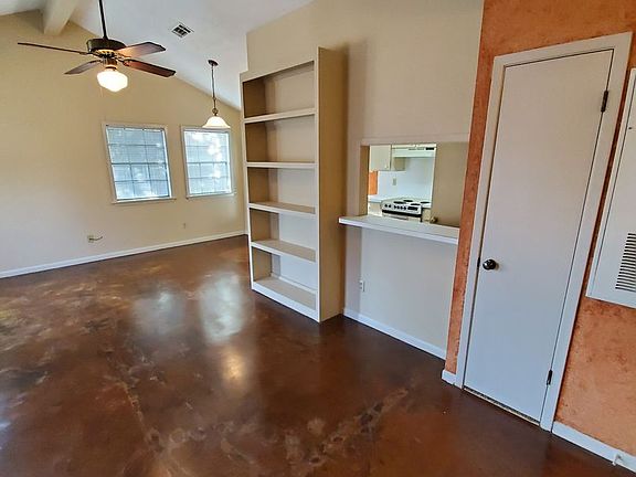 3rd image of 2536 Cross Timbers Dr