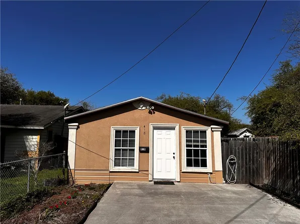 418 S Aransas Street, Mathis, TX 78368