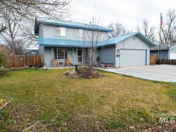 902 E Park St, Weiser, ID 83672