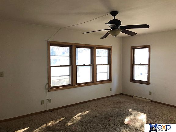 3rd image of 805 Kearney Ave