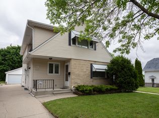 2549 S 68th St, Milwaukee, WI 53219