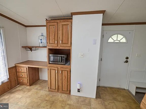 5th image of 3067 Chandler Dr