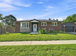 471 Rossland Rd E, Oshawa, ON L1G 2X3
