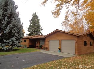 319 Oak Street, Omak, WA 98841