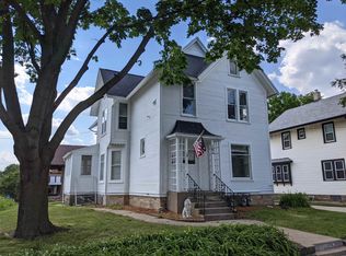 204 Summit St, Rockford, IL 61107