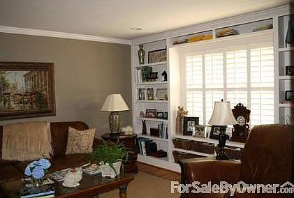 Den : Built in bookcases - Lots of light