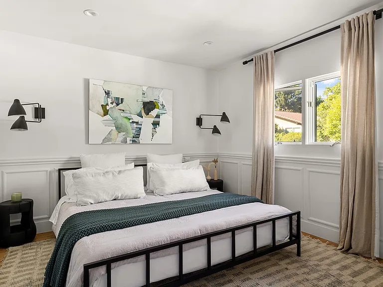 5115 Los Feliz Blvd — Photo 14