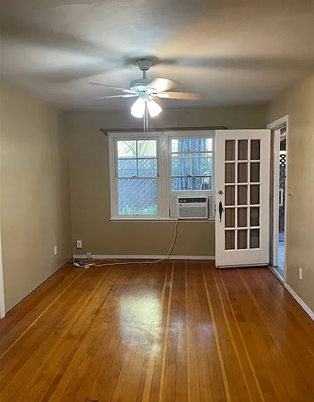 1321 Sycamore St — Photo 4