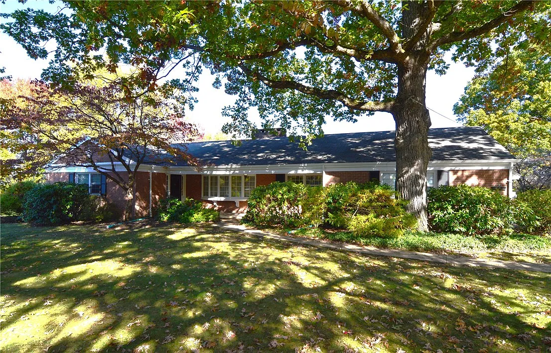 31 Morningside Dr photo 1