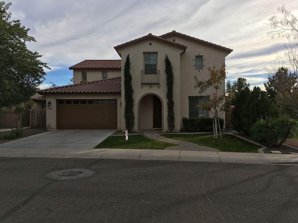 1st image of 2659 E Donato Dr