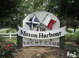7417 Nautica Yacht Club Dr, Wilmington, NC 28411