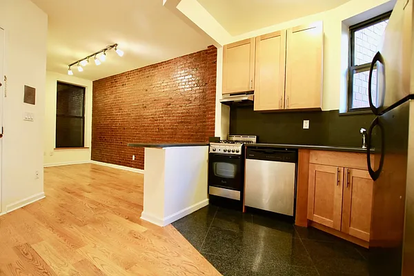 Rented by Elf Enterprises Inc | media 1