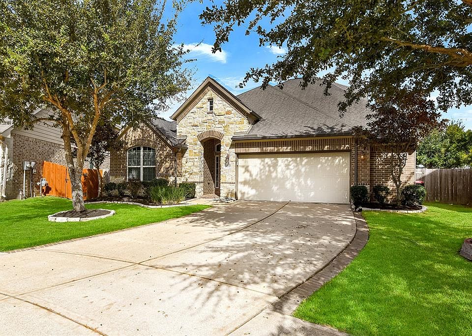 1st image of 28710 Park Hills Court
