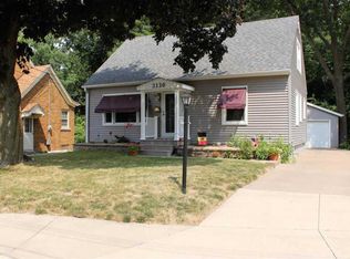 2130 10th St, East Moline, IL 61244