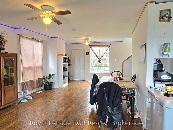3rd image of 10 Quebec Rd