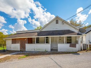 343 Post Rd, Falls Mills, VA 24613