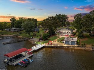 643 Lake Dr, Lexington, NC 27292