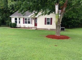 570 Garnet Dr, Clarksville, TN 37042