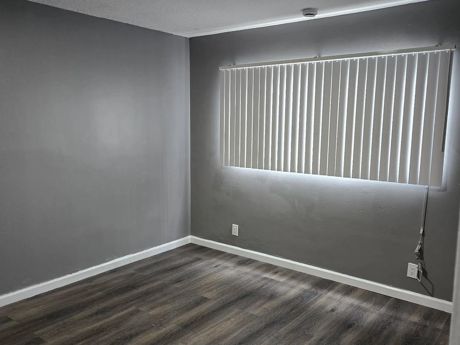 9301 S Western Ave — Photo 3