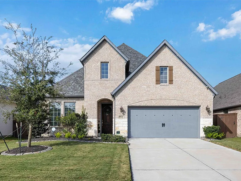 5622 Vintage Oaks Ln — Photo 1