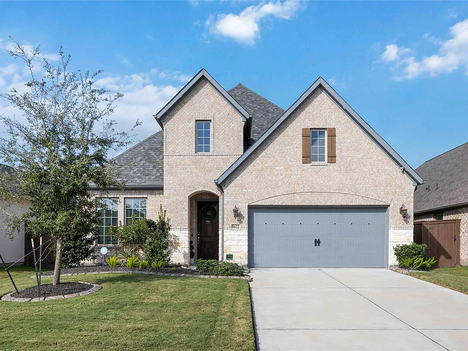 5622 Vintage Oaks Ln