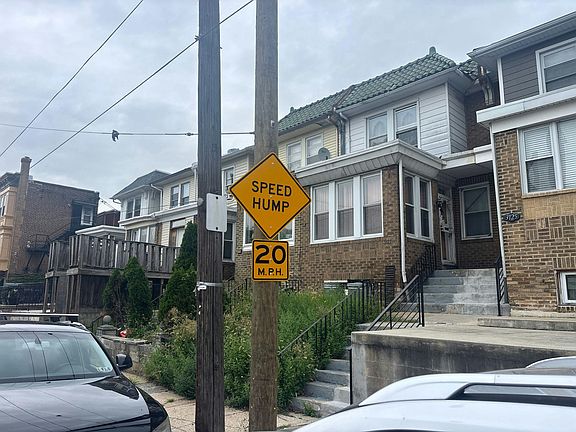 2nd image of 3127 N 33rd St