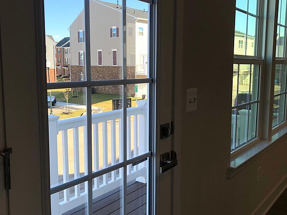 2nd image of 11358 Willow Green Cir