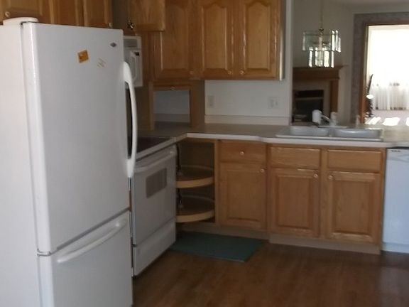 2nd image of 4707 Spurwood Dr