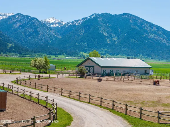 86 Hawks Rest Rd, Etna, WY 83118