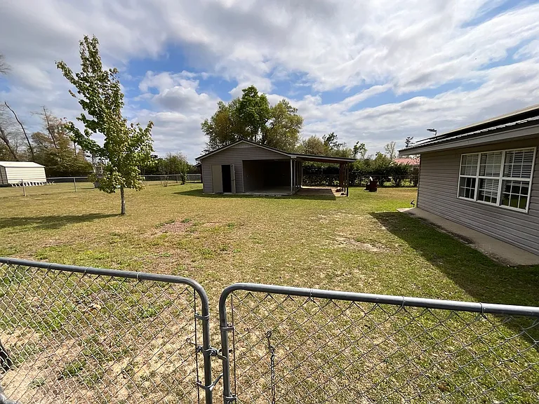 4900 Davis Dr — Photo 17