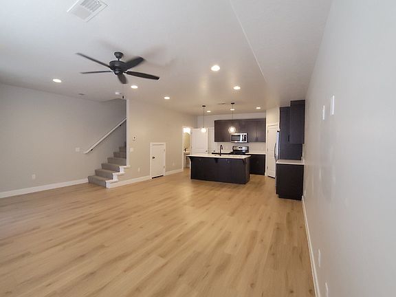 4th image of 2711 E Gray Birch Dr