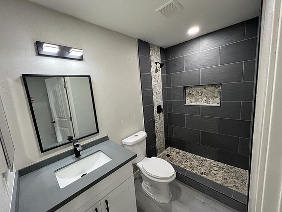 3rd image of 4370 Wilson Ave #3