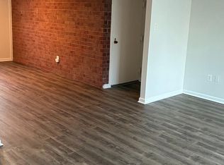 712 Quince Orchard Blvd #10, Gaithersburg, MD 20878