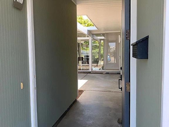 4th image of 5559 Greenridge Rd