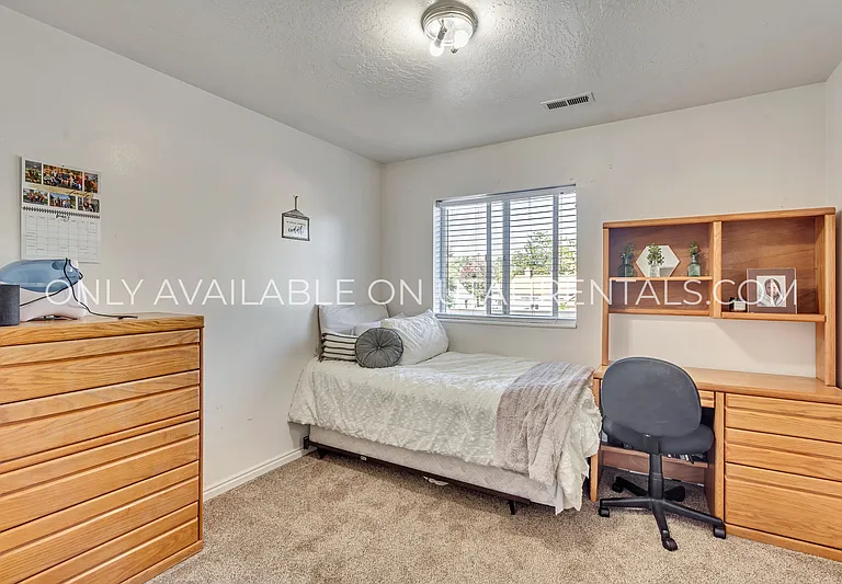 528 N 720 E #216-1 — Photo 9