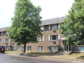 83 Arlington Ave West