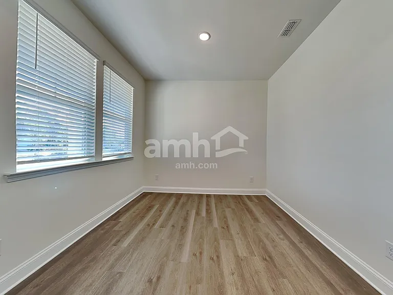 3511 Lincoln Heights Ln — Photo 7