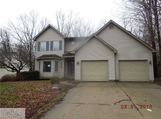 5835 Cabrena Dr, Lansing, MI 48917