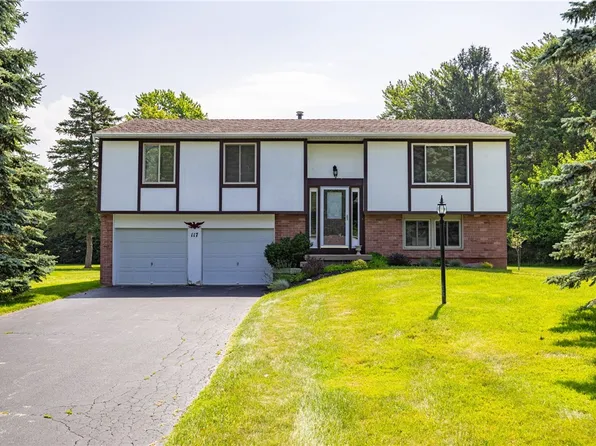 117 Stockton Ln, Rochester, NY 14625